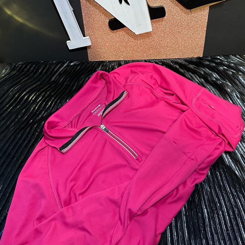 Pink fast dry active wear